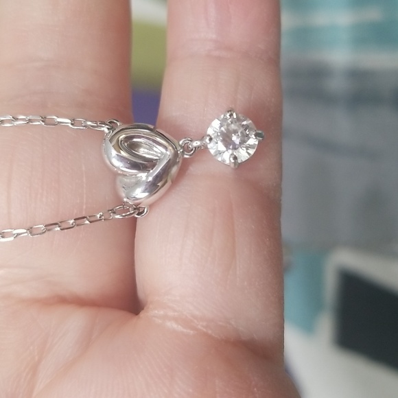 Authentic Swarovski Heart Drop Necklace EUC - Picture 1 of 14